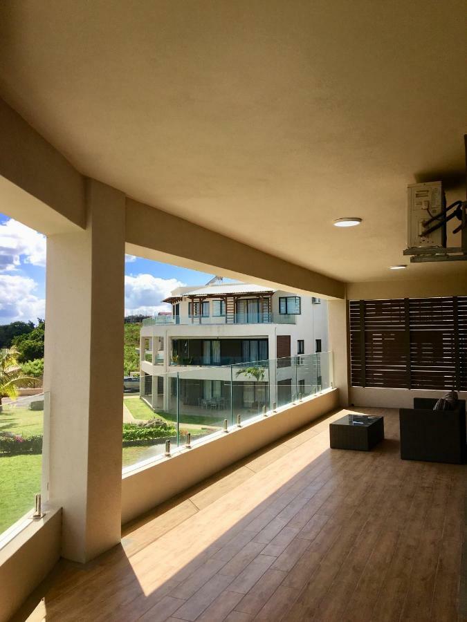Апартаменты Ocean View Flic en Flac Экстерьер фото